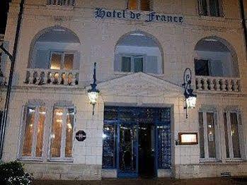 Logis Hotel De France Лош Экстерьер фото