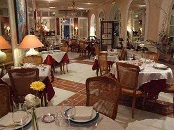 Logis Hotel De France Лош Экстерьер фото