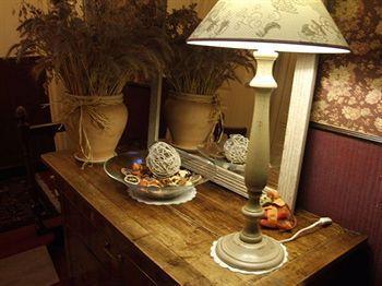 Logis Hotel De France Лош Экстерьер фото